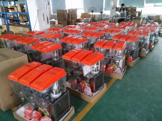 R134a 冷却剤冷却機能を持つ32Lジュースディスペンサー 黒/オレンジ/緑/黄色