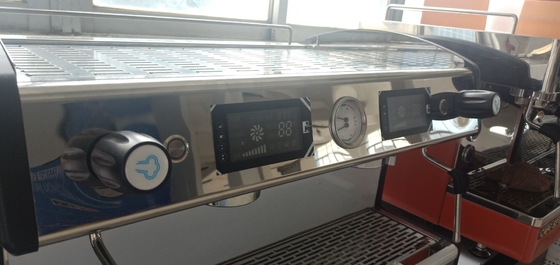 G.W 70kg 商用ホテル用設備 698*600*580 mm 油濾過器のない二重目的機械パネル 電子制御 V