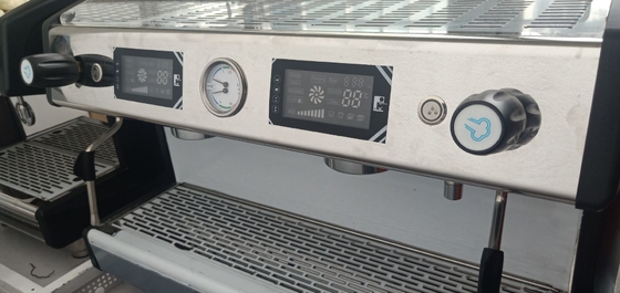 G.W 70kg 商用ホテル用設備 698*600*580 mm 油濾過器のない二重目的機械パネル 電子制御 V