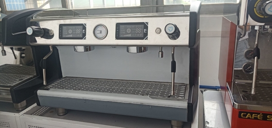 G.W 70kg 商用ホテル用設備 698*600*580 mm 油濾過器のない二重目的機械パネル 電子制御 V
