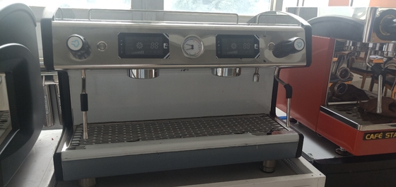 G.W 70kg 商用ホテル用設備 698*600*580 mm 油濾過器のない二重目的機械パネル 電子制御 V